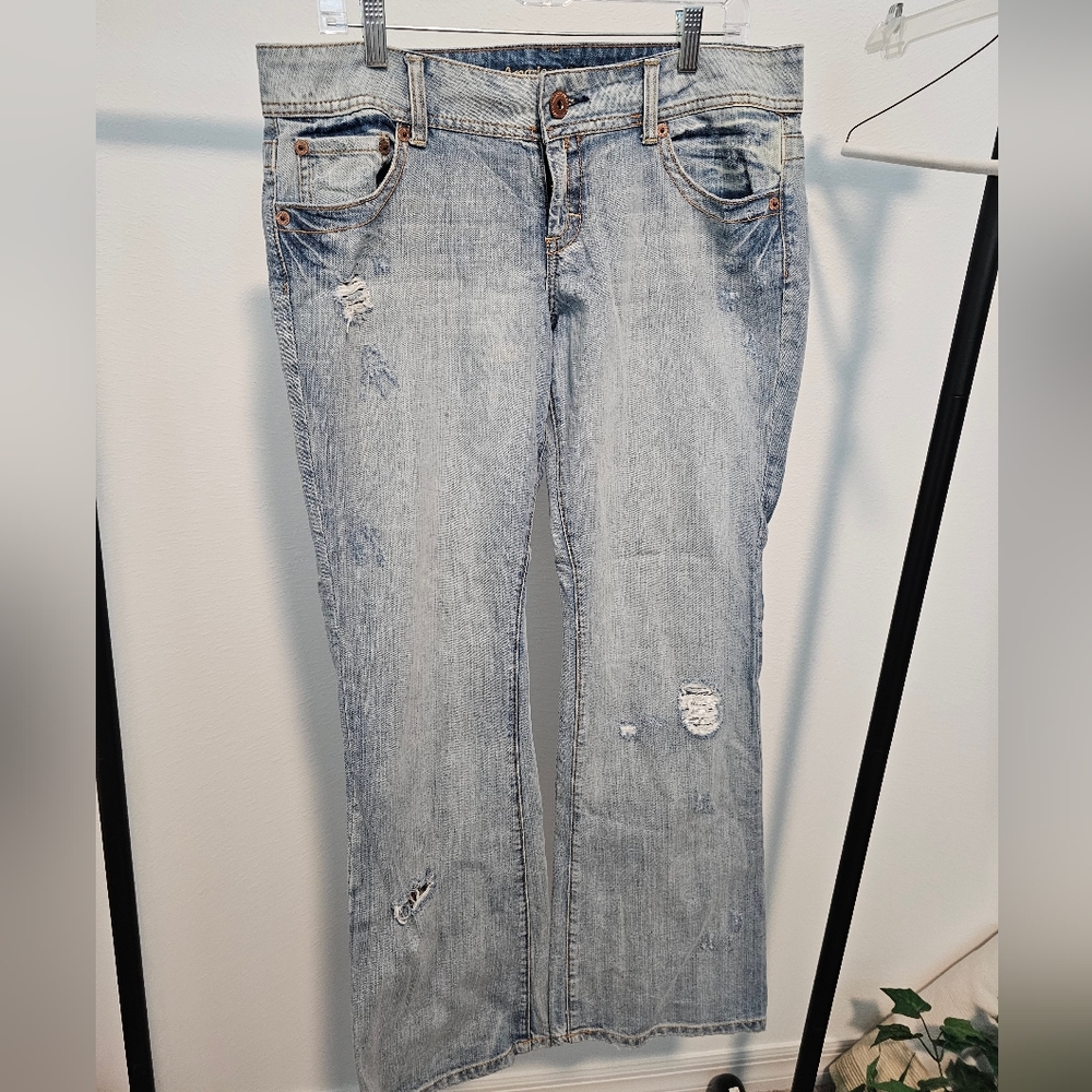 American Eagle Artist Jeans, Distressed,  Light Wash,  12